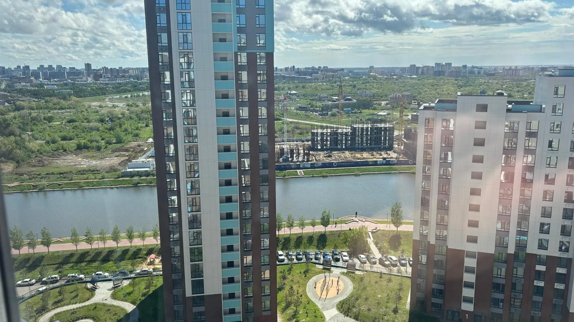 Apartment Квартира У Набережной Астаны Nur-Sultan